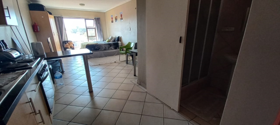 1 Bedroom Property for Sale in Vredenhof Sh Free State